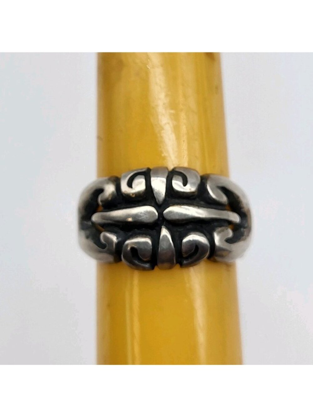Beautiful Sterling Silver Ornate ring sz 8.5 Sexy Festival